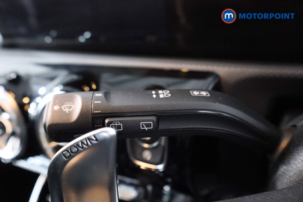 Mercedes-Benz A Class Executive Edition Automatic Petrol Hatchback - Stock Number (1587001) - 16th supplementary image