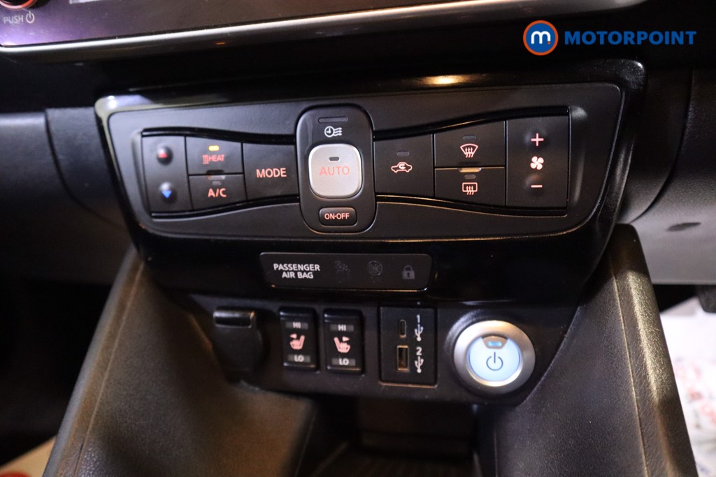 Nissan Leaf Tekna Automatic Electric Hatchback - Stock Number (1587057) - 5th supplementary image