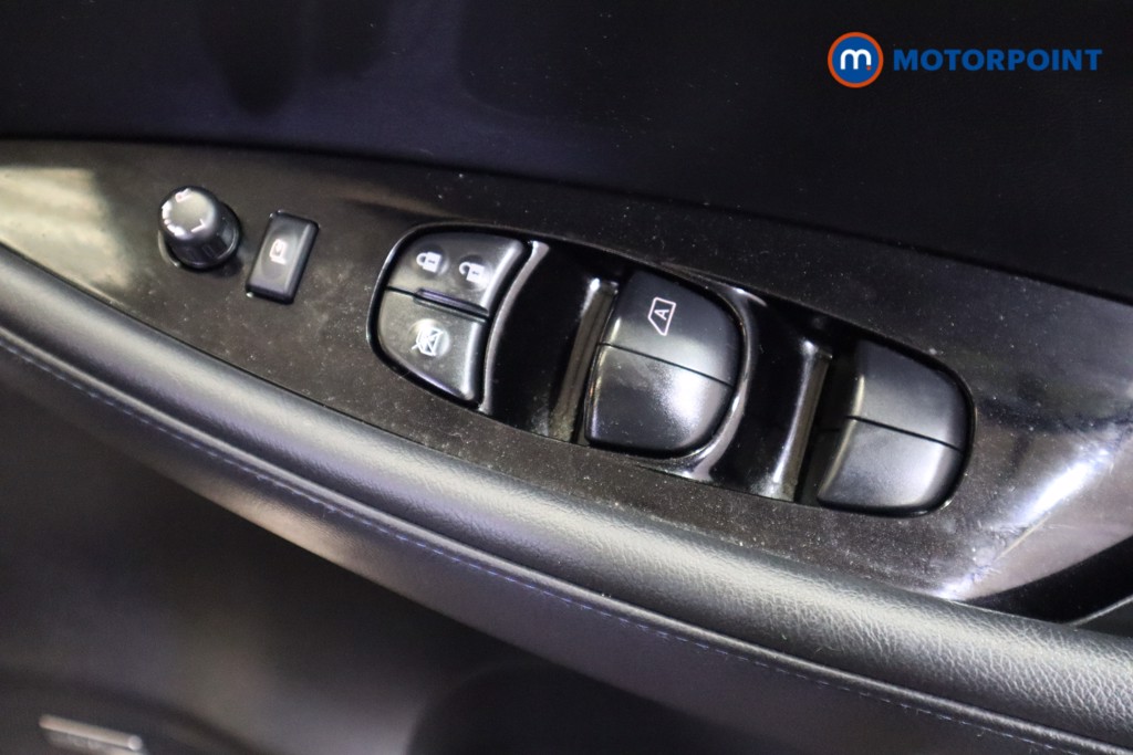 Nissan Leaf Tekna Automatic Electric Hatchback - Stock Number (1587057) - 11th supplementary image