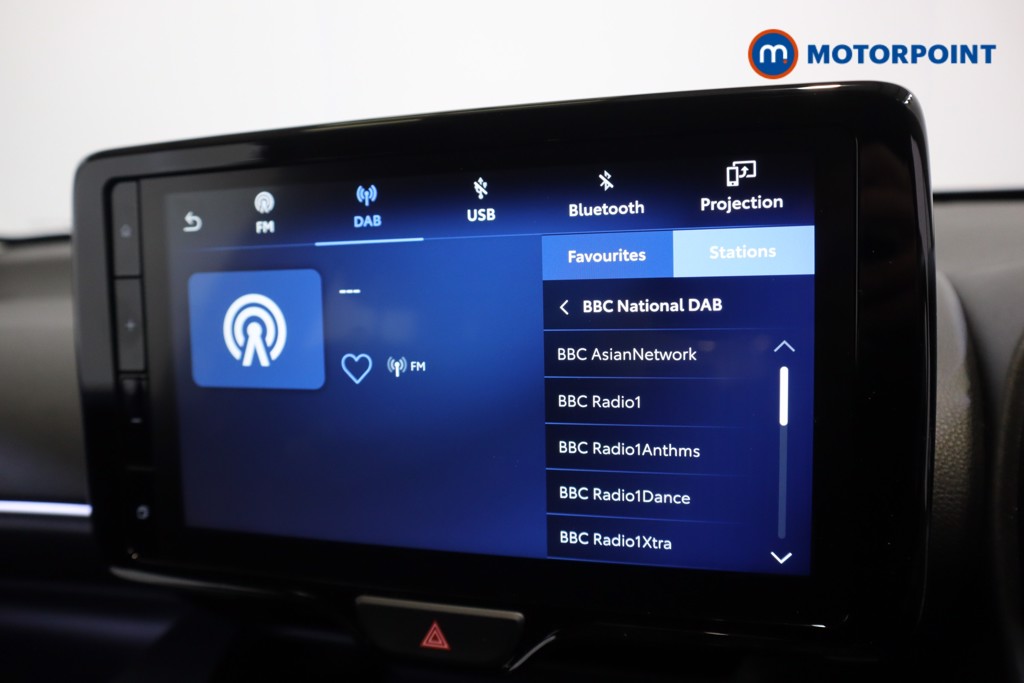 Toyota Yaris Icon Automatic Petrol-Electric Hybrid Hatchback - Stock Number (1587138) - 2nd supplementary image