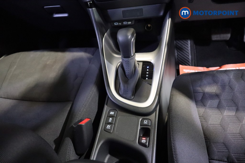 Toyota Yaris Icon Automatic Petrol-Electric Hybrid Hatchback - Stock Number (1587138) - 6th supplementary image