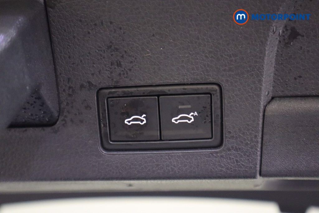 Volkswagen Arteon R-Line Automatic Diesel Hatchback - Stock Number (1587190) - 21st supplementary image