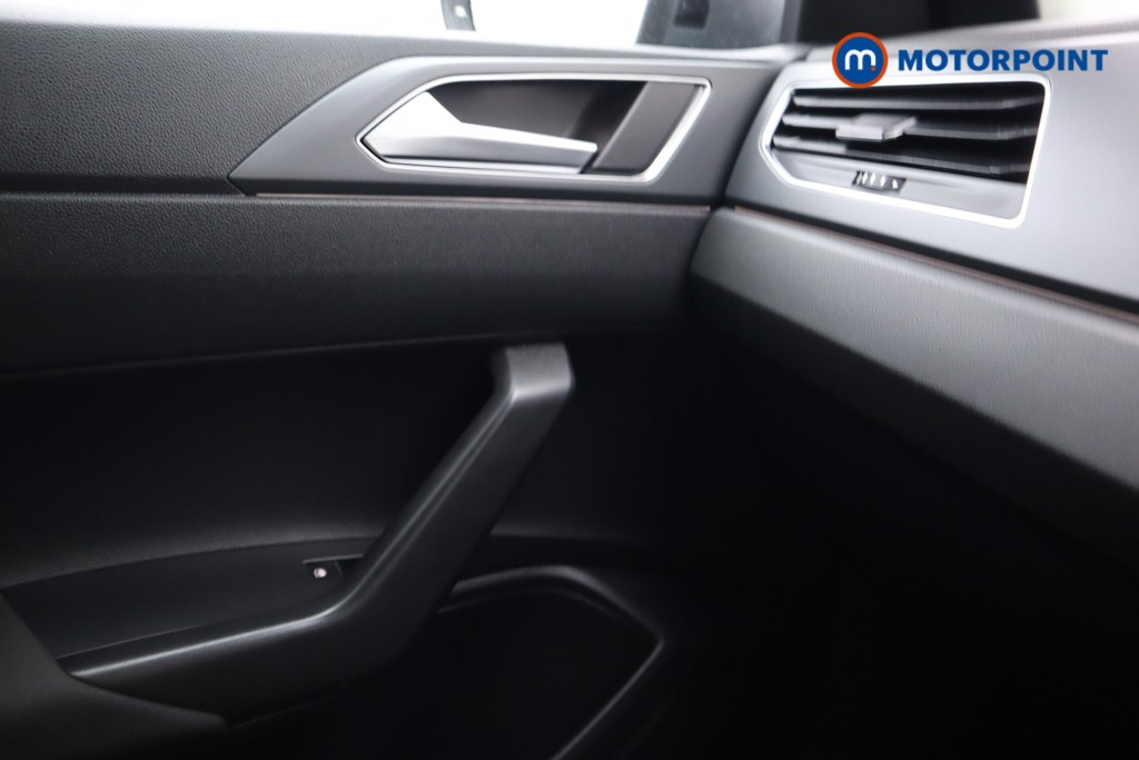 Volkswagen Taigo R-Line Manual Petrol SUV - Stock Number (1587254) - 13th supplementary image