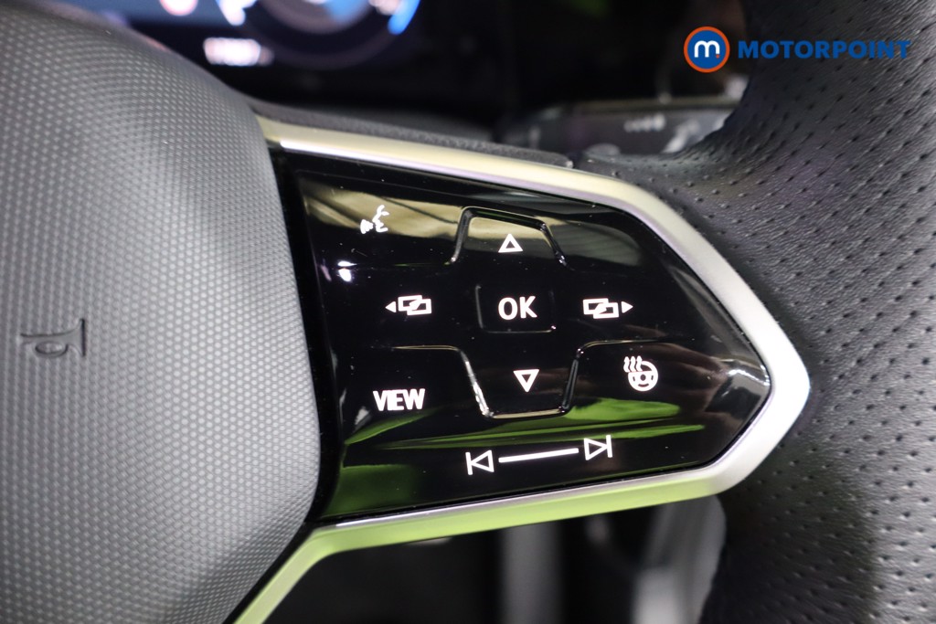 Volkswagen Golf R-Line Manual Petrol Hatchback - Stock Number (1587313) - 16th supplementary image