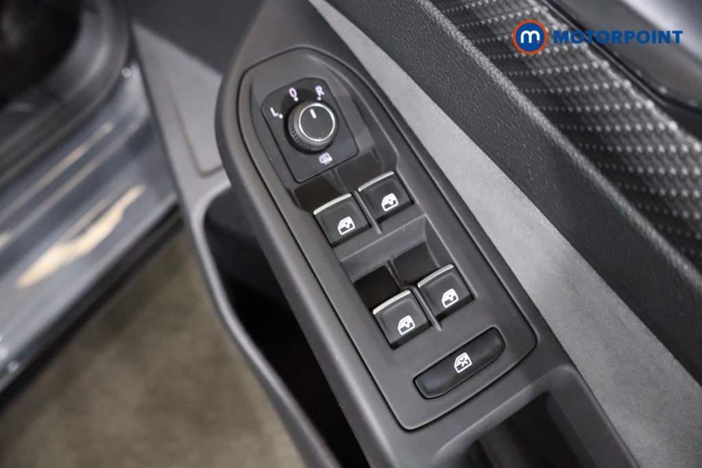 Volkswagen Golf R-Line Manual Petrol Hatchback - Stock Number (1587313) - 20th supplementary image