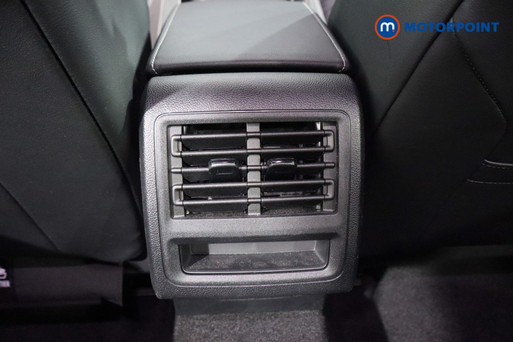 Volkswagen Golf R-Line Manual Petrol Hatchback - Stock Number (1587313) - 23rd supplementary image