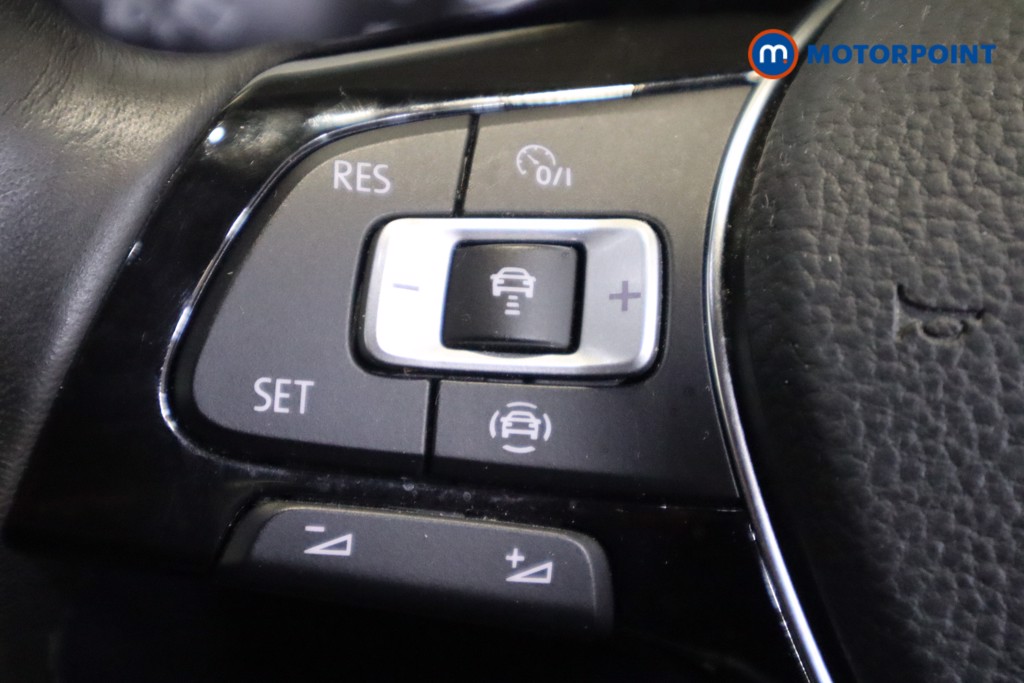 Volkswagen T-Roc SEL Automatic Diesel SUV - Stock Number (1587384) - 17th supplementary image