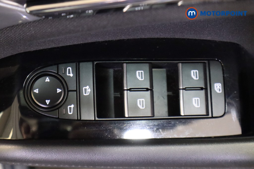 Mazda 3 Exclusive-Line Manual Petrol Hatchback - Stock Number (1587560) - 15th supplementary image