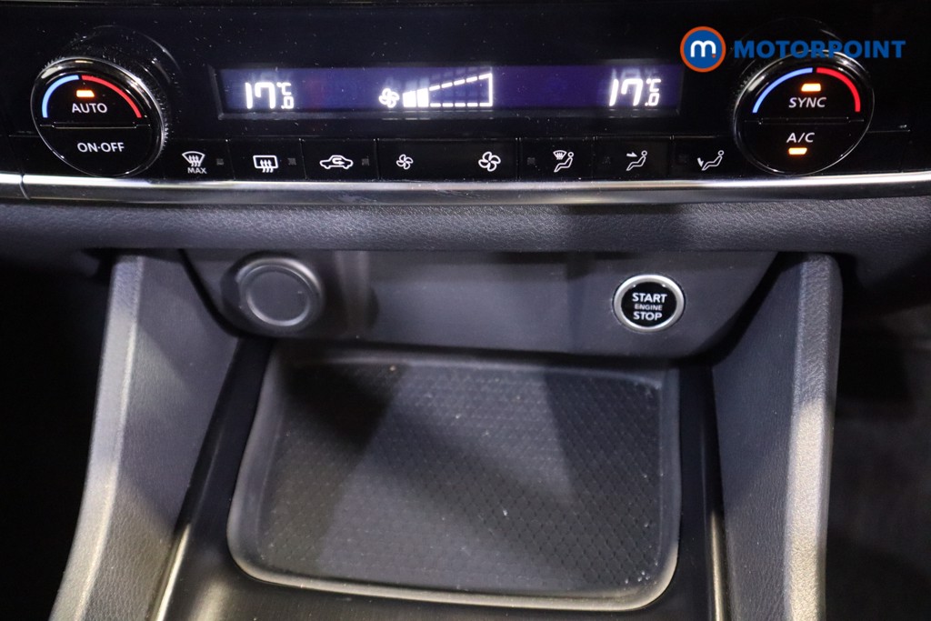 Nissan Qashqai Acenta Premium Automatic Petrol SUV - Stock Number (1587640) - 20th supplementary image