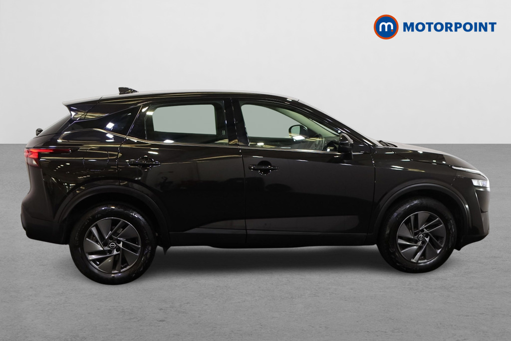 Nissan Qashqai Acenta Premium Automatic Petrol SUV - Stock Number (1587640) - Drivers side