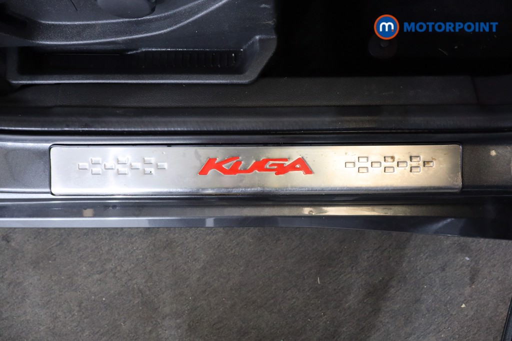 Ford Kuga St-Line Edition Manual Petrol SUV - Stock Number (1537585) - 20th supplementary image