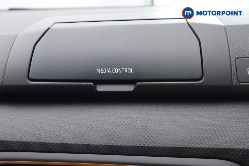 Dacia Sandero Stepway Essential Manual Petrol Hatchback - Stock Number (1543595) - 2nd supplementary image