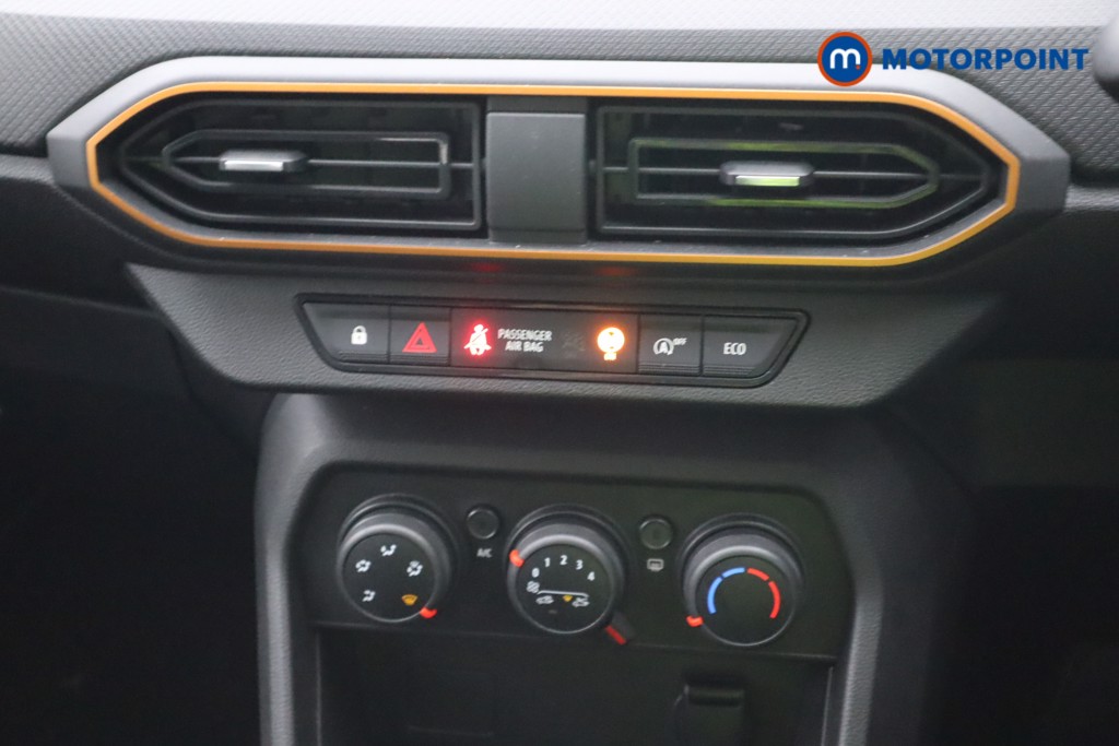 Dacia Sandero Stepway Essential Manual Petrol Hatchback - Stock Number (1543595) - 3rd supplementary image