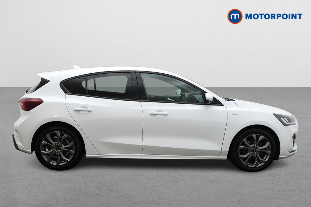 Ford Focus St-Line Manual Petrol Hatchback - Stock Number (1558479) - Drivers side