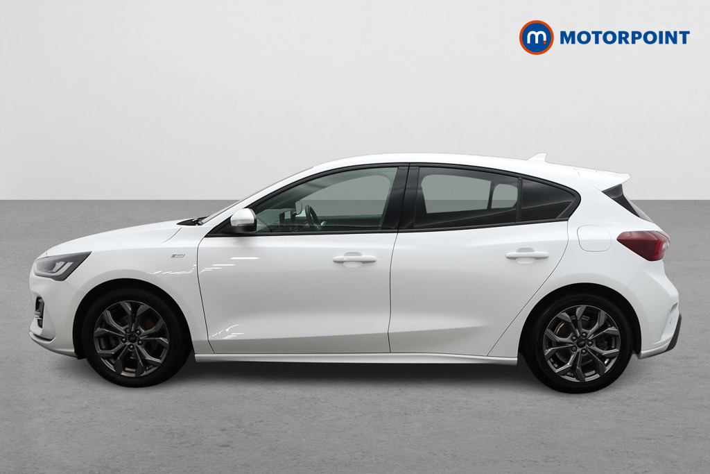 Ford Focus St-Line Manual Petrol Hatchback - Stock Number (1558479) - Passenger side