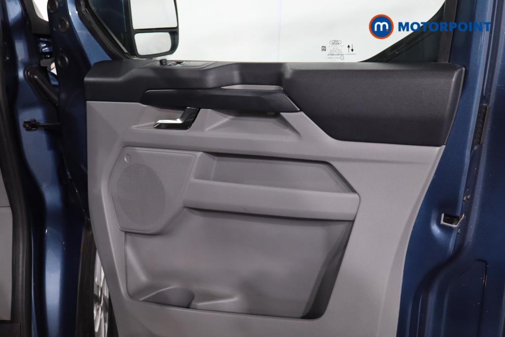 Ford Transit Custom Limited Automatic Diesel Panel Van - Stock Number (1563797) - 1st supplementary image
