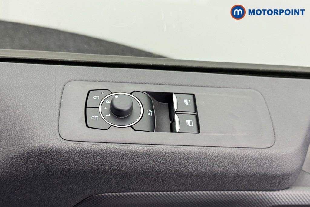 Ford Transit Custom Limited Manual Diesel Panel Van - Stock Number (1565971) - 13th supplementary image