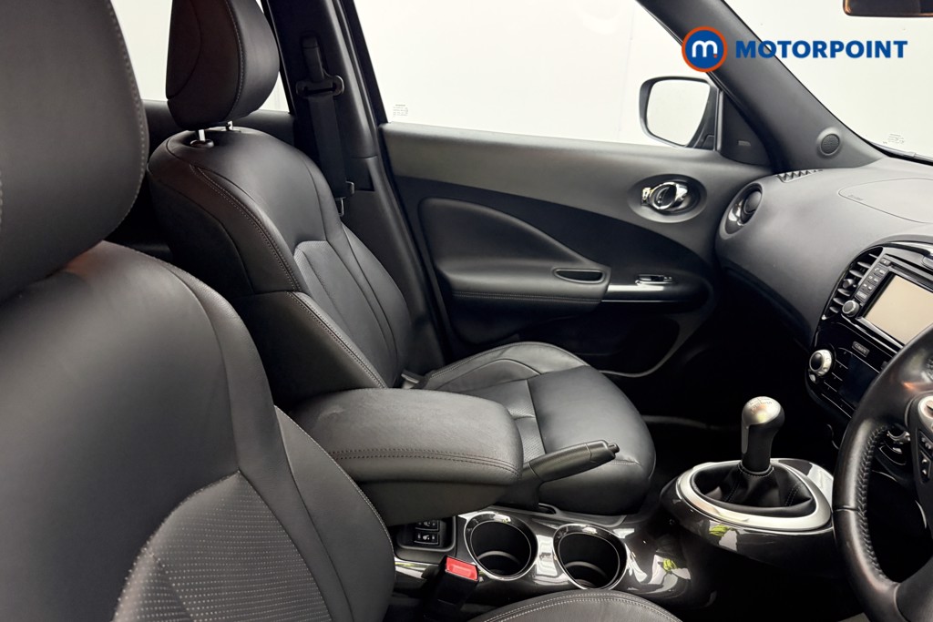 Nissan Juke Tekna Manual Petrol SUV - Stock Number (1567915) - 14th supplementary image