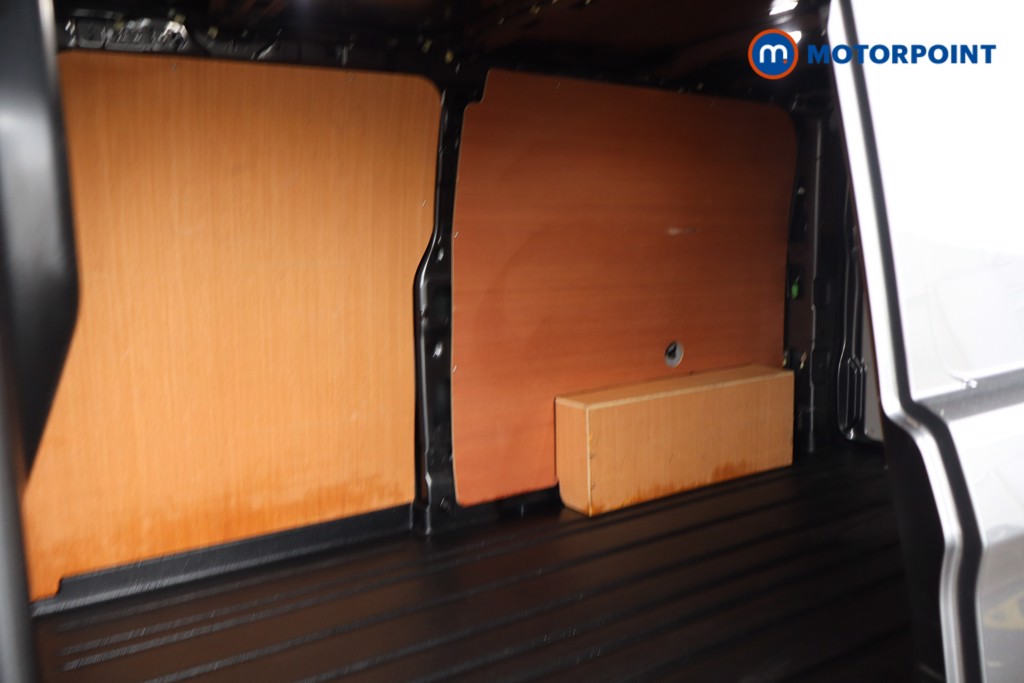 Ford Transit Custom Limited Manual Diesel Panel Van - Stock Number (1572749) - 12th supplementary image