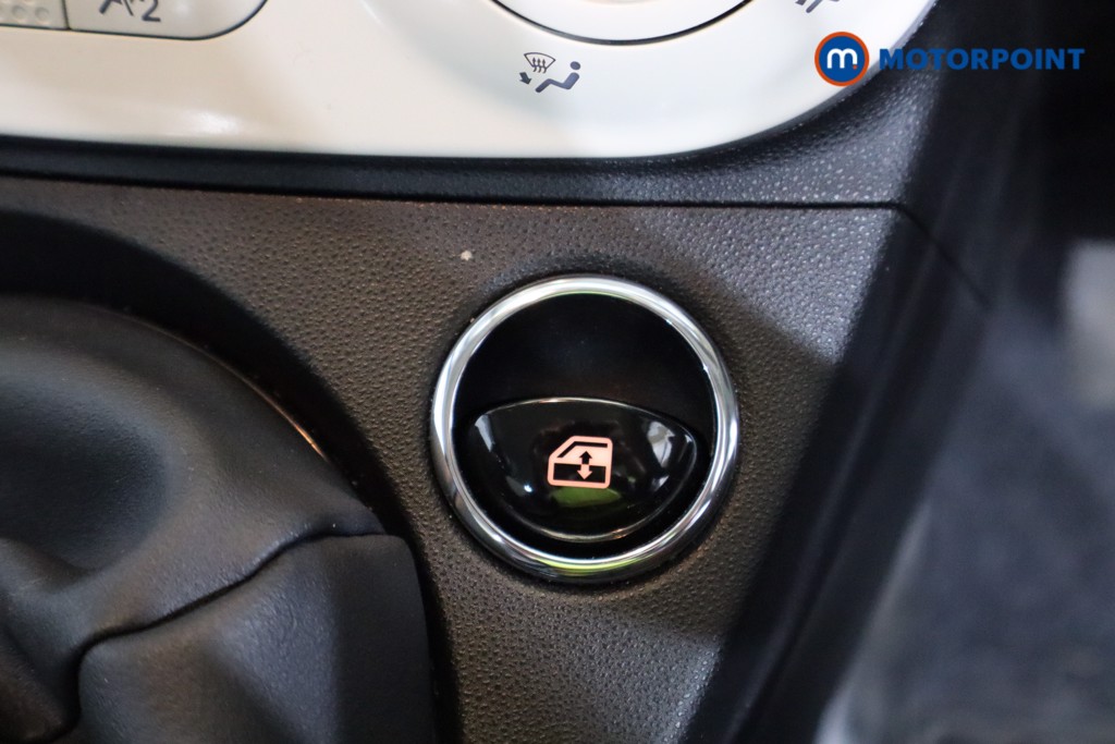 Fiat 500 Lounge Manual Petrol Hatchback - Stock Number (1574337) - 13th supplementary image