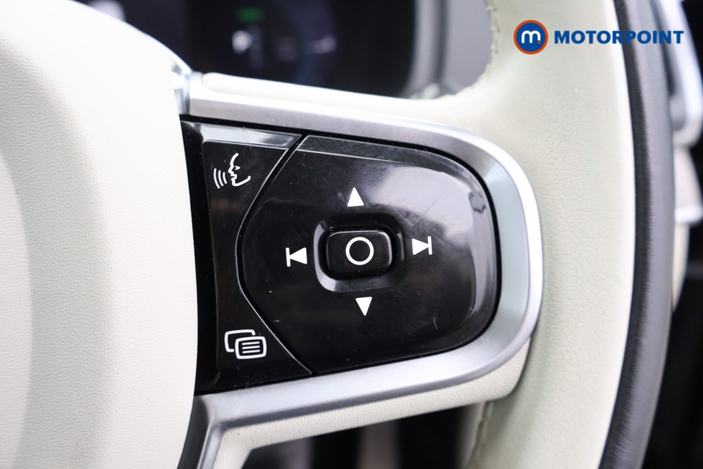 Volvo Xc90 Core Automatic Petrol Plug-In Hybrid SUV - Stock Number (1575764) - 3rd supplementary image