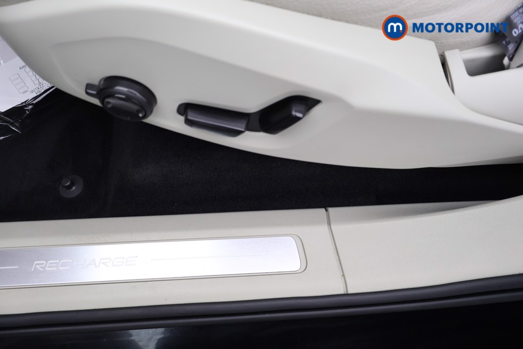 Volvo Xc90 Core Automatic Petrol Plug-In Hybrid SUV - Stock Number (1575764) - 26th supplementary image