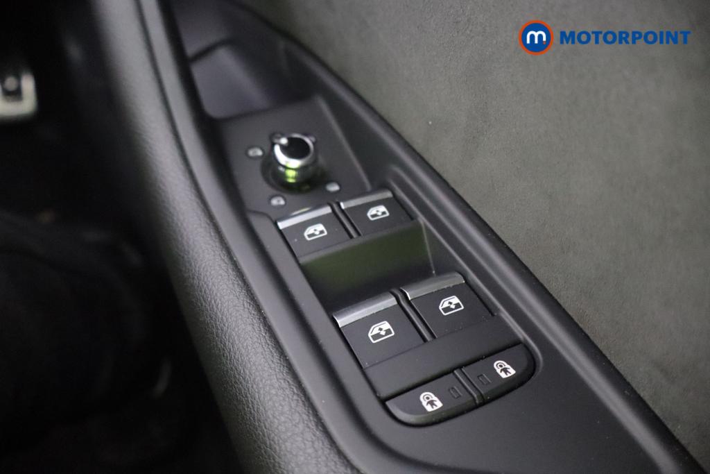 Audi A4 S Line Manual Petrol Saloon - Stock Number (1576497) - 13th supplementary image