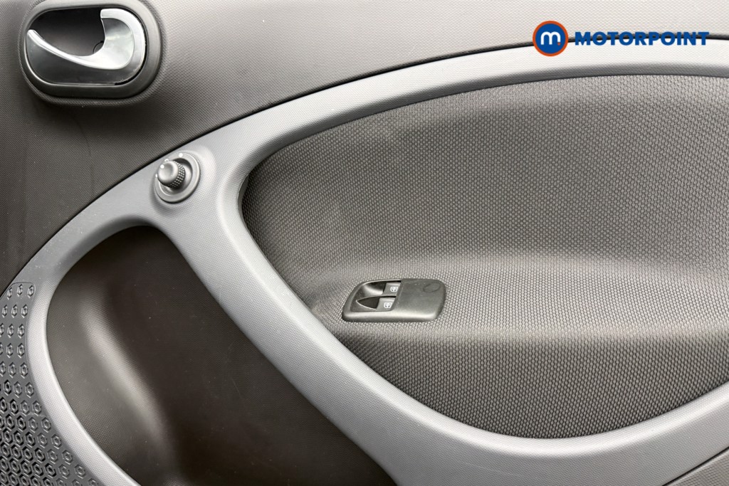 Smart Forfour Urban Shadow Edition Automatic Petrol Hatchback - Stock Number (1576865) - 16th supplementary image