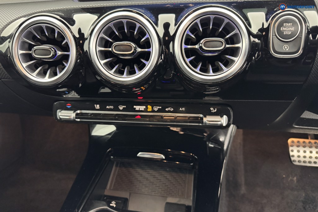 Mercedes-Benz CLA Amg Line Automatic Petrol Estate - Stock Number (1577100) - 17th supplementary image