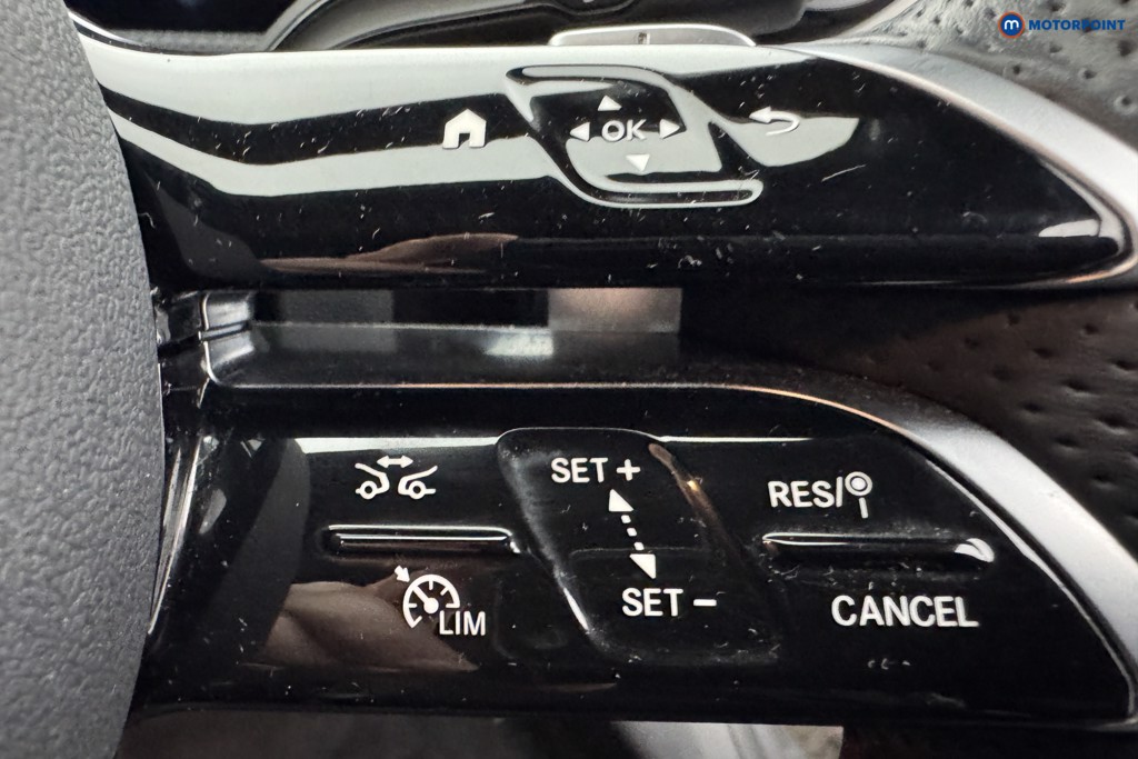 Mercedes-Benz CLA Amg Line Automatic Petrol Estate - Stock Number (1577100) - 20th supplementary image