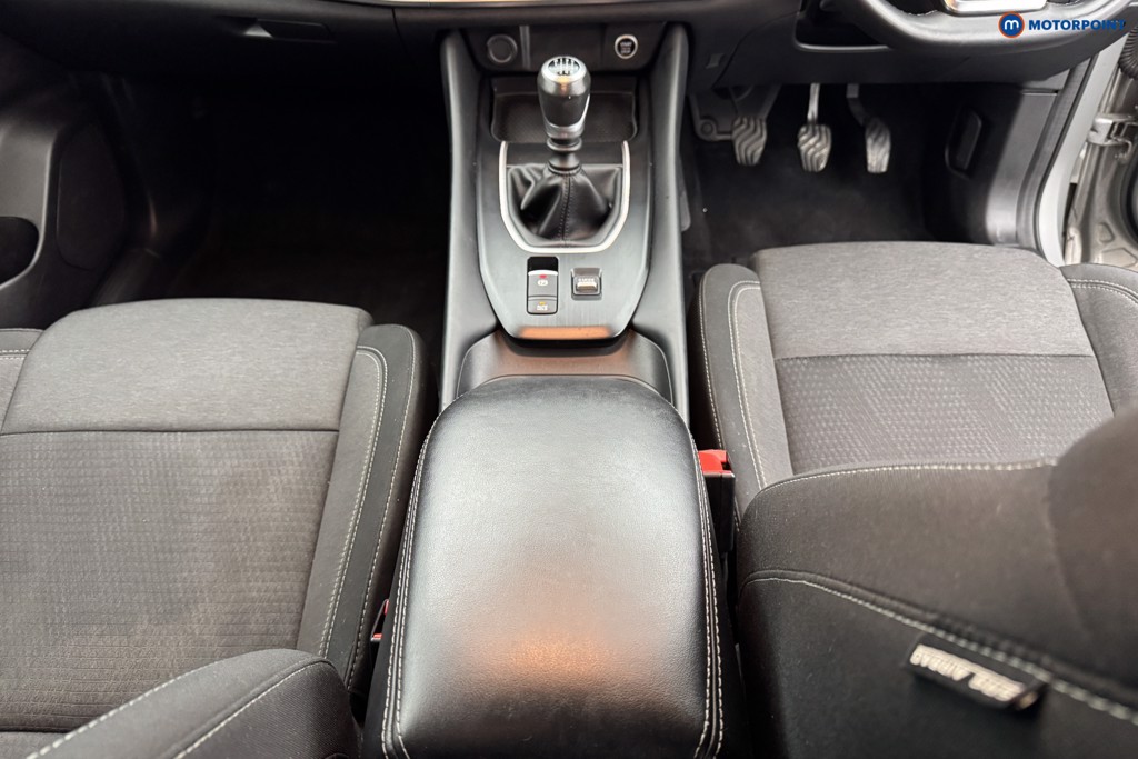 Nissan Qashqai N-Connecta Manual Petrol SUV - Stock Number (1577669) - 11th supplementary image