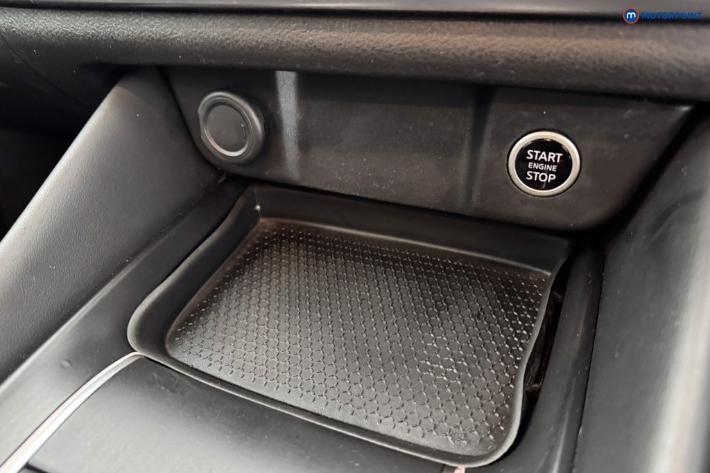 Nissan Qashqai N-Connecta Manual Petrol SUV - Stock Number (1577669) - 16th supplementary image