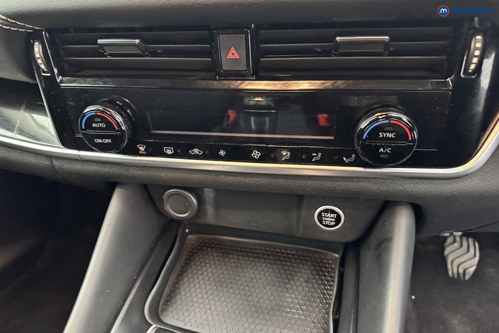 Nissan Qashqai N-Connecta Manual Petrol SUV - Stock Number (1577669) - 17th supplementary image
