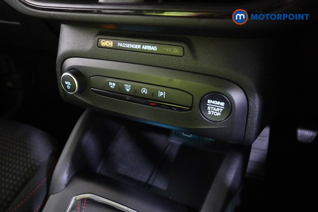 Ford Focus St-Line Manual Petrol Hatchback - Stock Number (1577862) - 7th supplementary image