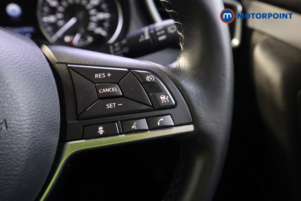 Nissan Qashqai Tekna Manual Petrol SUV - Stock Number (1578268) - 4th supplementary image