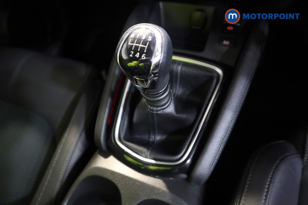 Nissan Qashqai Tekna Manual Petrol SUV - Stock Number (1578268) - 9th supplementary image