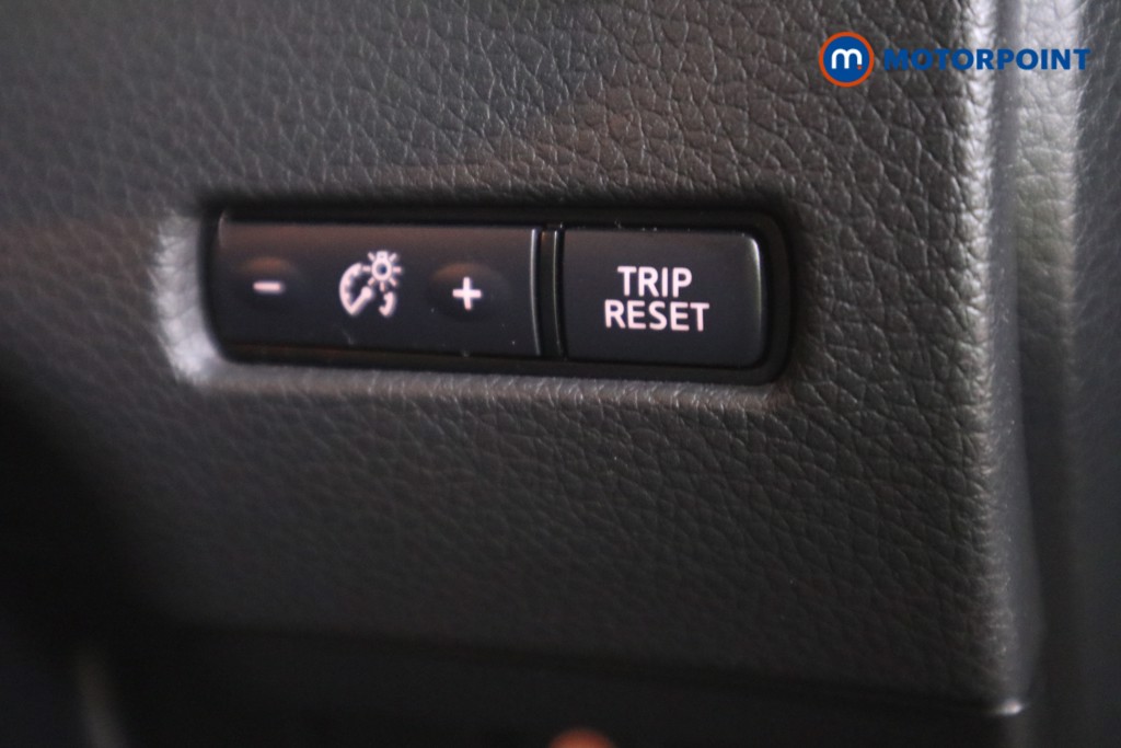 Nissan Qashqai Tekna Manual Petrol SUV - Stock Number (1578268) - 10th supplementary image
