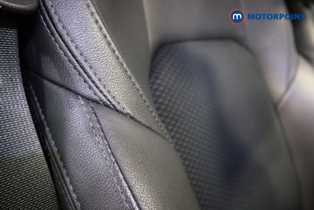 Nissan Qashqai Tekna Manual Petrol SUV - Stock Number (1578268) - 16th supplementary image