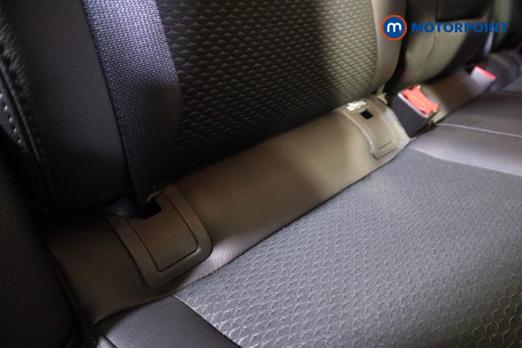 Nissan Qashqai Tekna Manual Petrol SUV - Stock Number (1578268) - 19th supplementary image