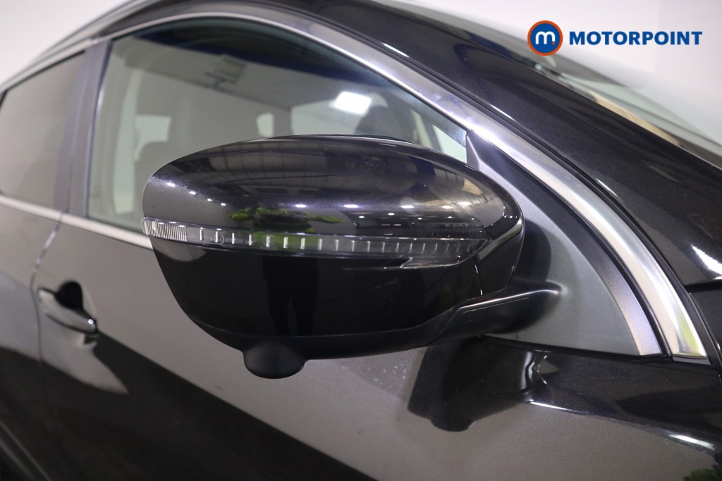 Nissan Qashqai Tekna Manual Petrol SUV - Stock Number (1578268) - 32nd supplementary image