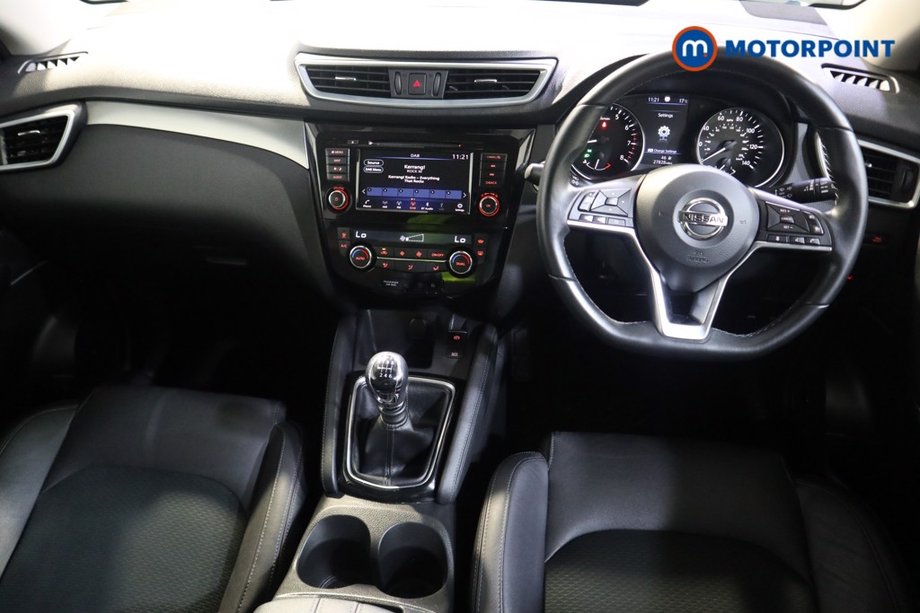 Nissan Qashqai Tekna Manual Petrol SUV - Stock Number (1578268) - 1st supplementary image