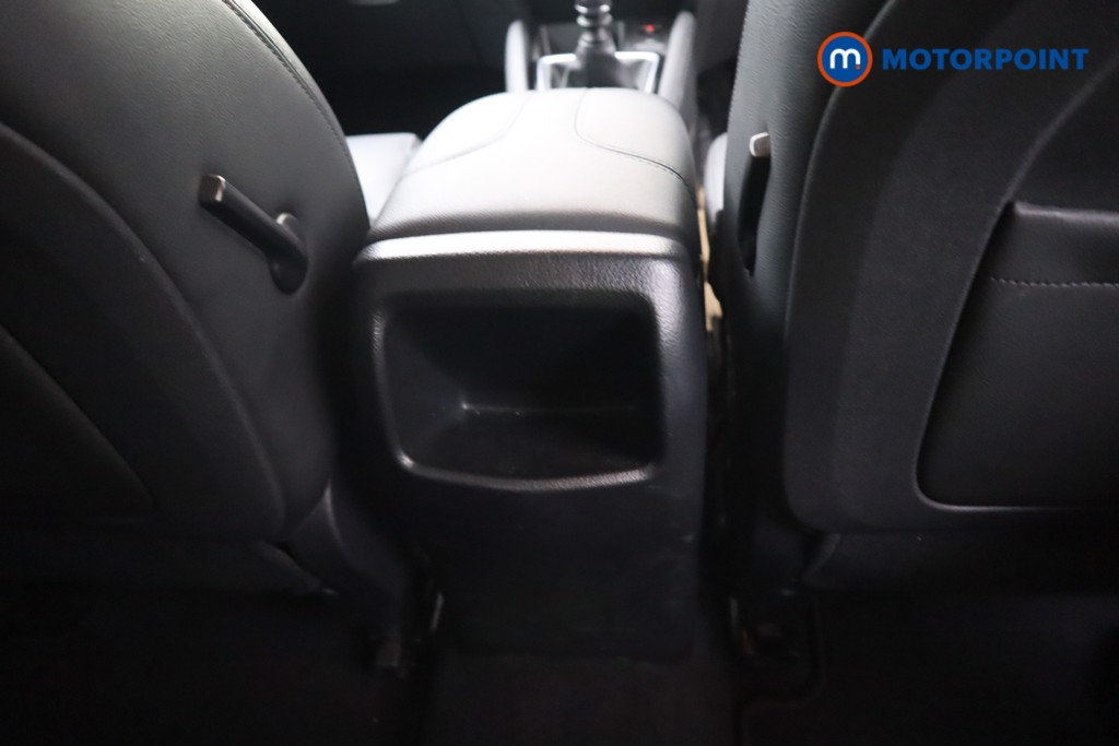 Nissan Qashqai Tekna Manual Diesel SUV - Stock Number (1579513) - 18th supplementary image