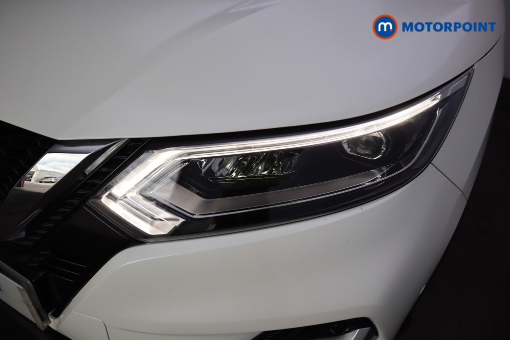 Nissan Qashqai Tekna Manual Diesel SUV - Stock Number (1579513) - 26th supplementary image