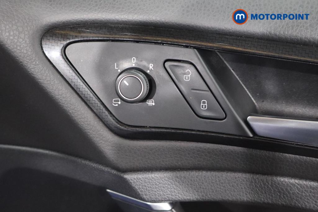Volkswagen Golf R Automatic Petrol Hatchback - Stock Number (1579883) - 3rd supplementary image