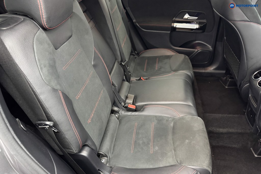 Mercedes-Benz GLB Amg Line Automatic Petrol SUV - Stock Number (1579983) - 4th supplementary image