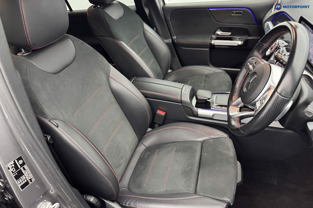 Mercedes-Benz GLB Amg Line Automatic Petrol SUV - Stock Number (1579983) - 5th supplementary image