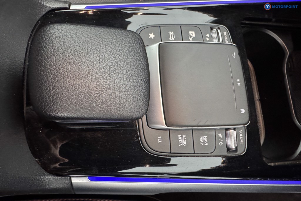 Mercedes-Benz GLB Amg Line Automatic Petrol SUV - Stock Number (1579983) - 13th supplementary image