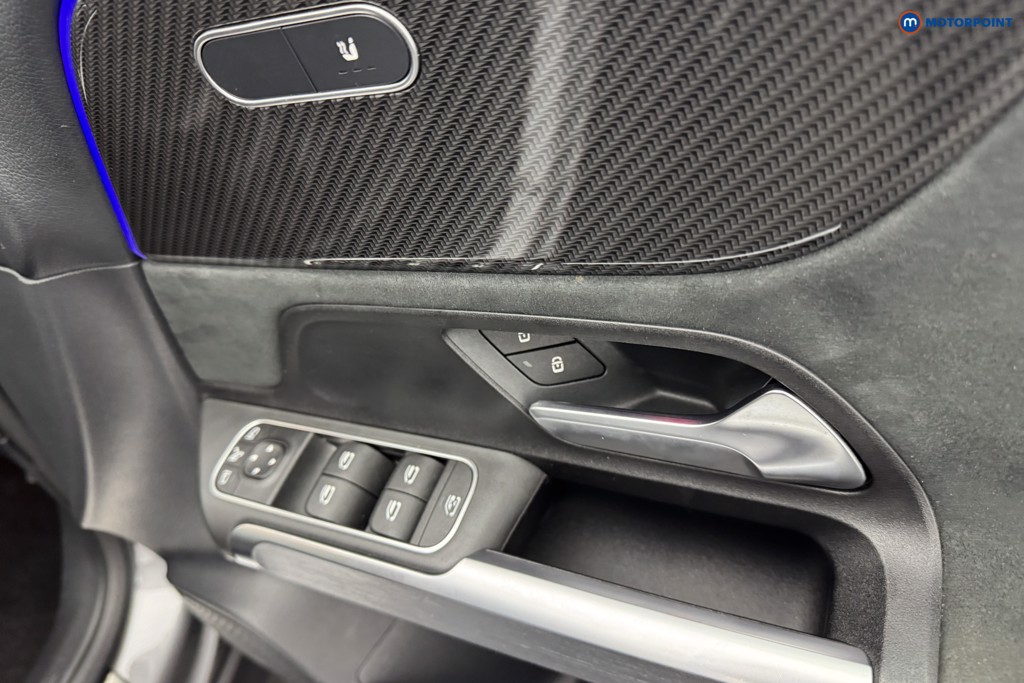 Mercedes-Benz GLB Amg Line Automatic Petrol SUV - Stock Number (1579983) - 21st supplementary image