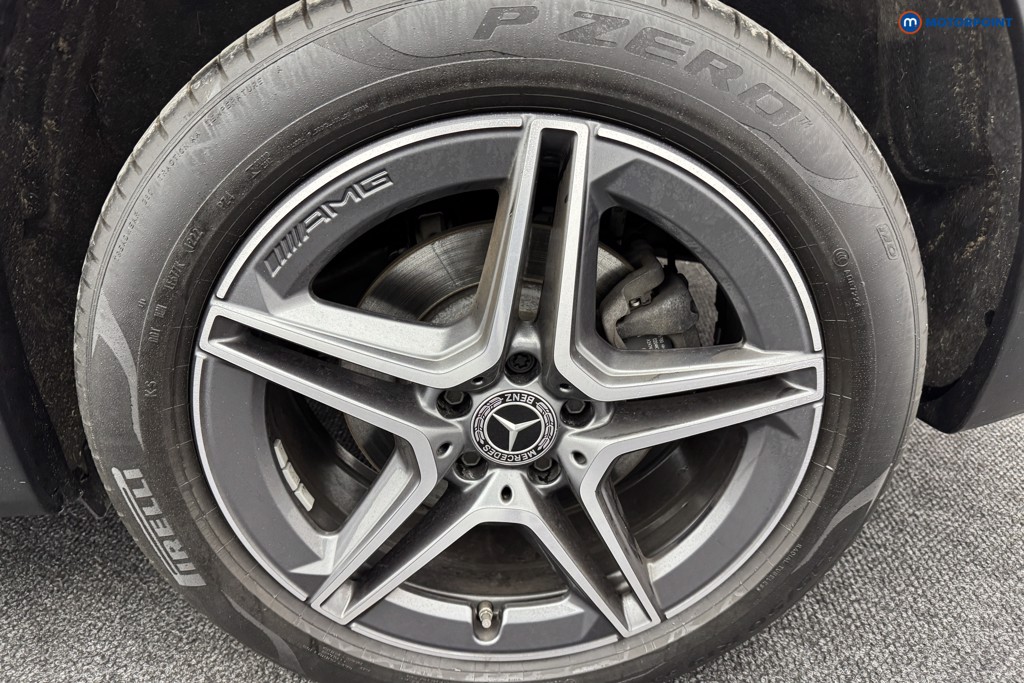 Mercedes-Benz GLB Amg Line Automatic Petrol SUV - Stock Number (1579983) - 34th supplementary image