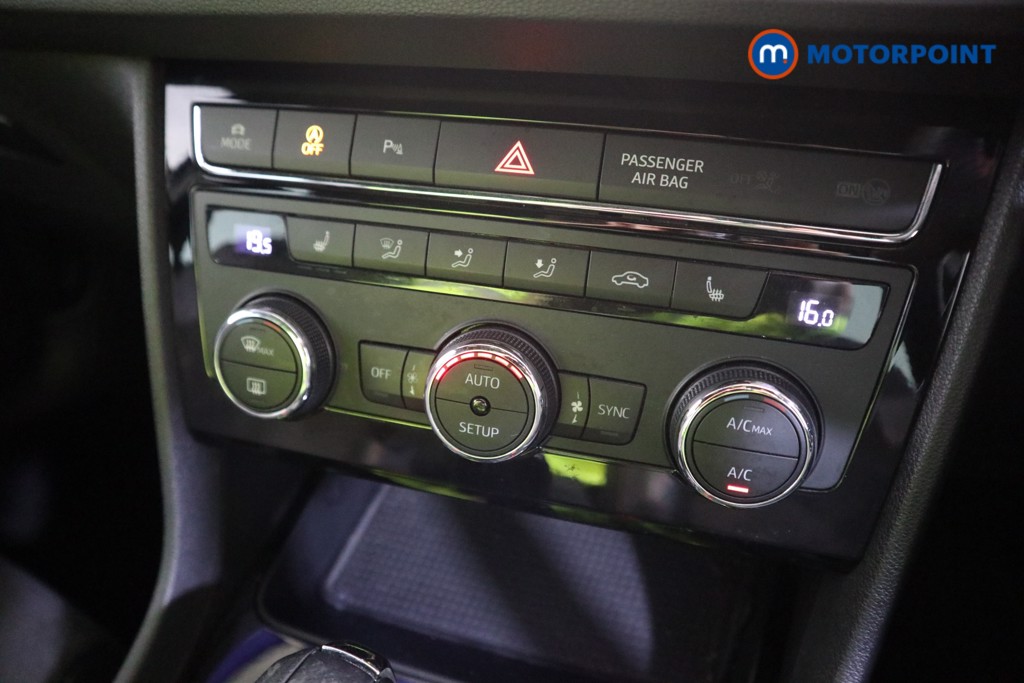 Seat Leon Fr Black Edition Automatic Petrol Hatchback - Stock Number (1580009) - 8th supplementary image